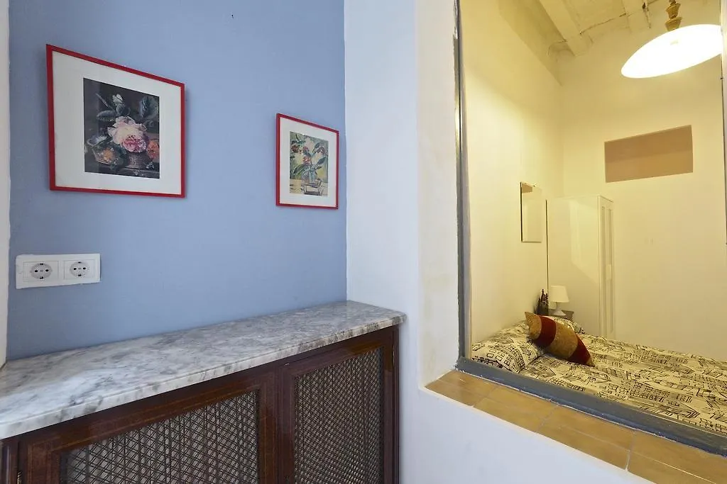 Parallel-Patio Apartment Barcelona